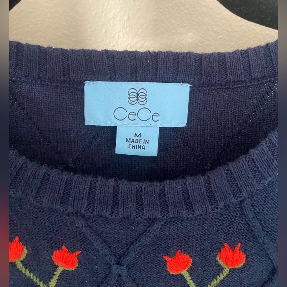 CeCe Cotton Embroidered Short Sleeve Sweater - Size Medium - Picture 6 of 8
